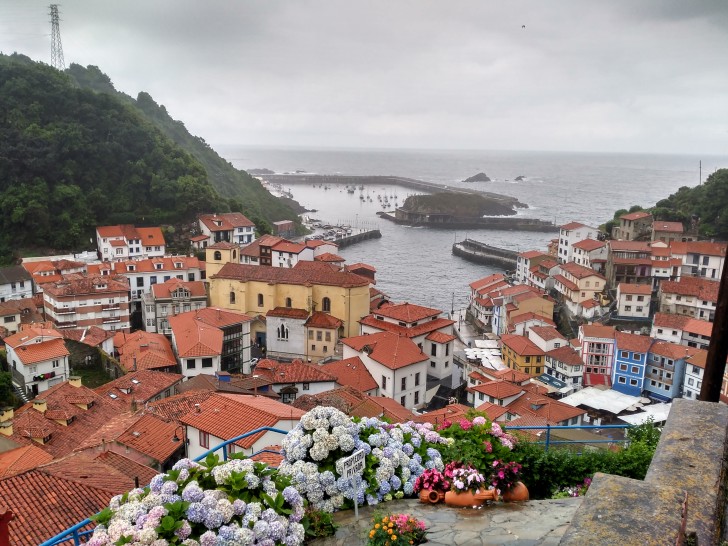 Cudillero visto desde el cielo