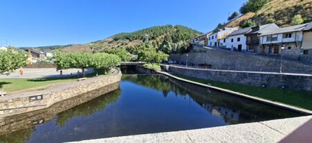 Piscina fluvial Molinaseca